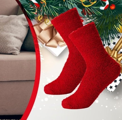 Holiday Luxe Skincare Gift Set – White Tea & Sage Body Butter, Lavender Jasmine Foot Butter & Plush Red Fuzzy Socks